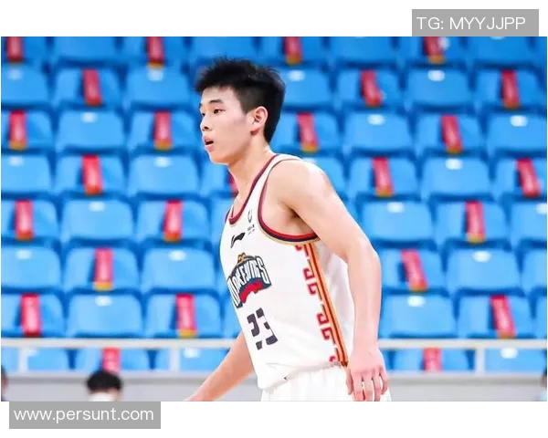 赵睿复出对决林葳新疆男篮主场强势刘炜调整战术力求胜利南京队无压力应对挑战 赵睿复出对决林葳新疆男篮主场强势刘炜调整战术力求胜利南京队无压力应对挑战